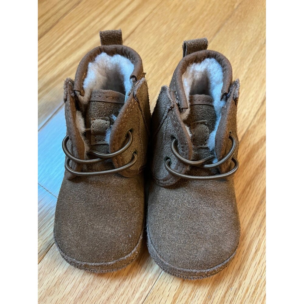 UGG Baby Infant Toddler Neumel Boots Chestnut Suede Infant US Size 4-5 UK Size 4